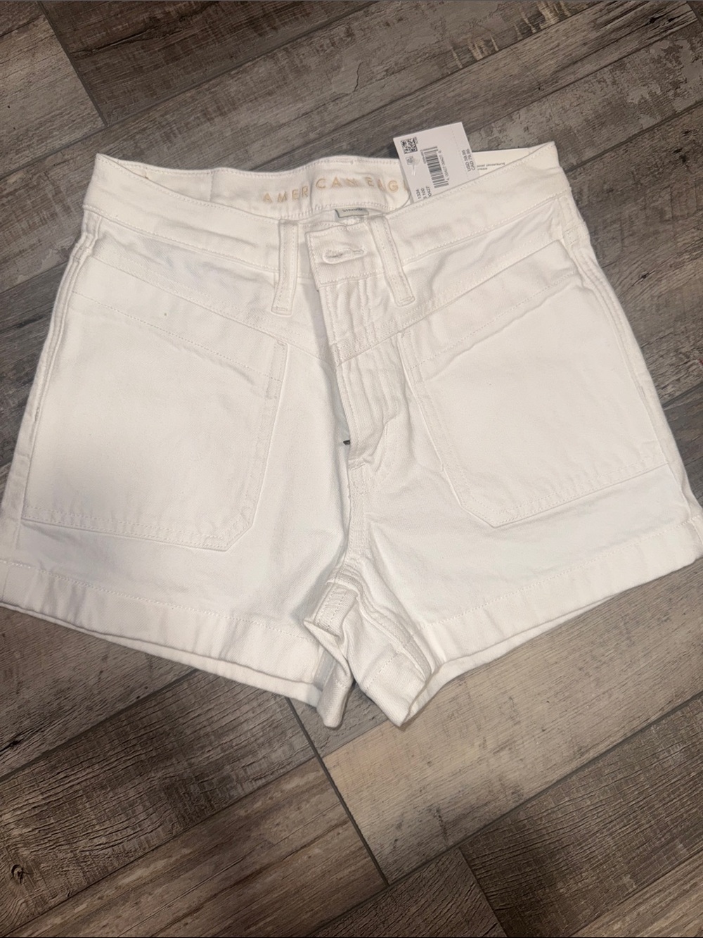 American Eagle Outfitters White High-Rise Patch Pocket Denim Shorts